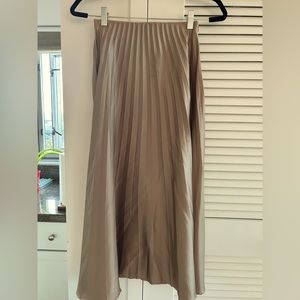 Zara champagne nude pleated midi skirt